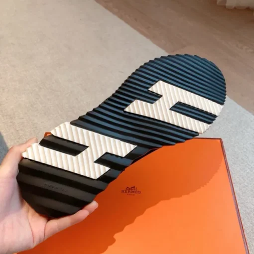 Hermes Bouncing Sneaker