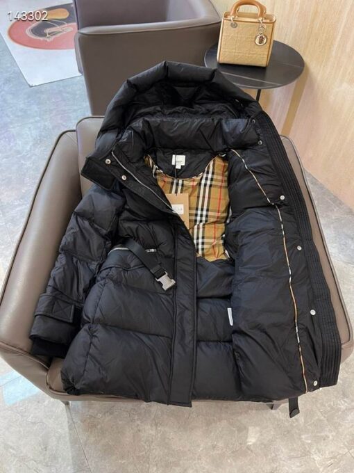 Burberry New Down Jacket M-2 Black