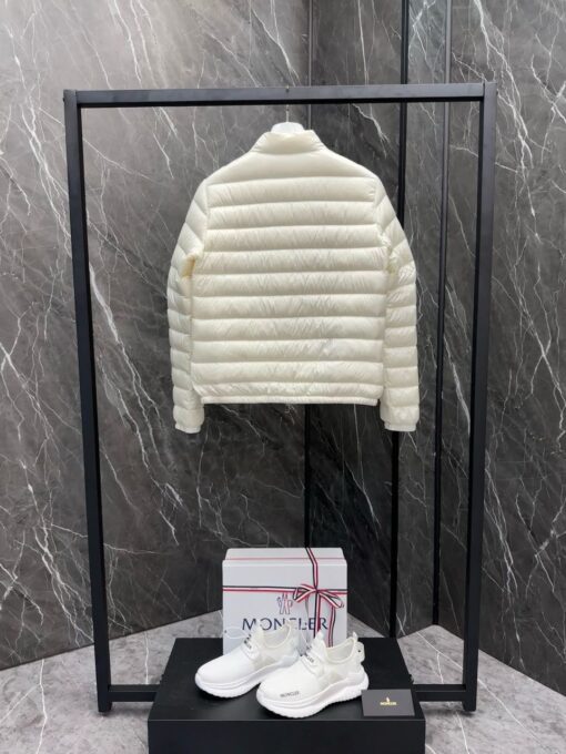 Moncler New Down Jacket Timberwolf