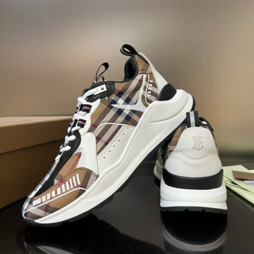 Burberry Vintage Check Low-Top Sneaker Check - Image 2