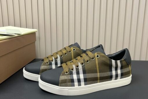 Burberry Check Sneaker