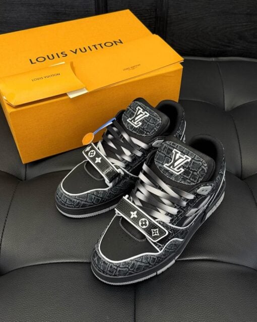 LV Trainer Sneaker Black - Image 4