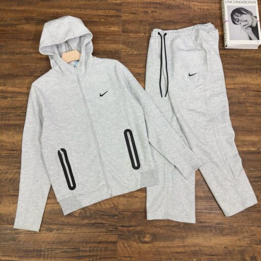 Nike Sportswear Tech Fleece Light Grey