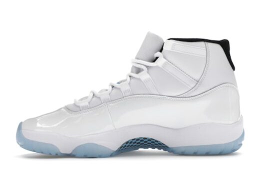 Jordan 11 Retro Legend Blue