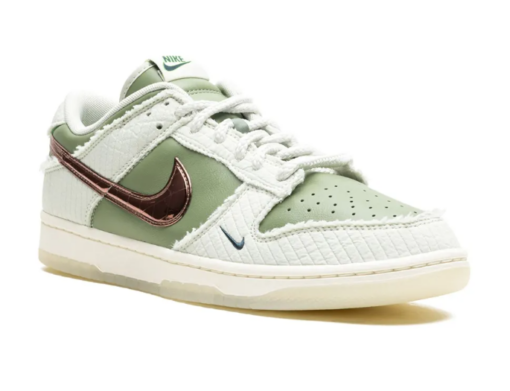 Nike Dunk Low "Kyler Murray - Be 1 of One" sneaker white/green/rose gold - Image 2